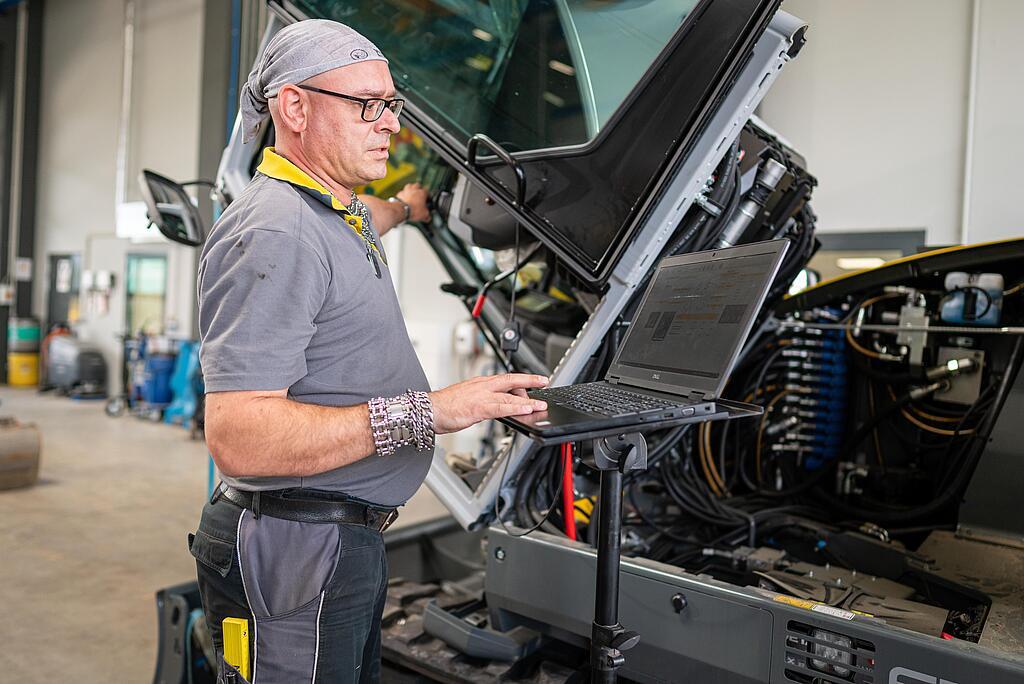 maszyna do kontroli pracowników wacker neuson