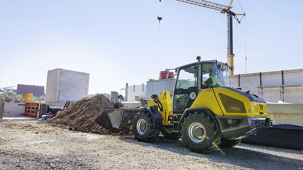 wheel loader WL1150 in action